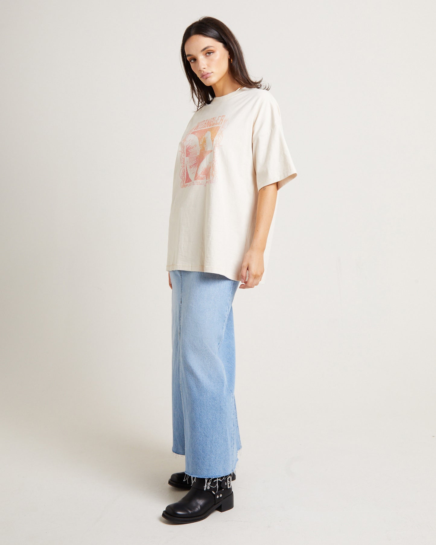 Boxy Slouch T-Shirt in Enochi Ecru