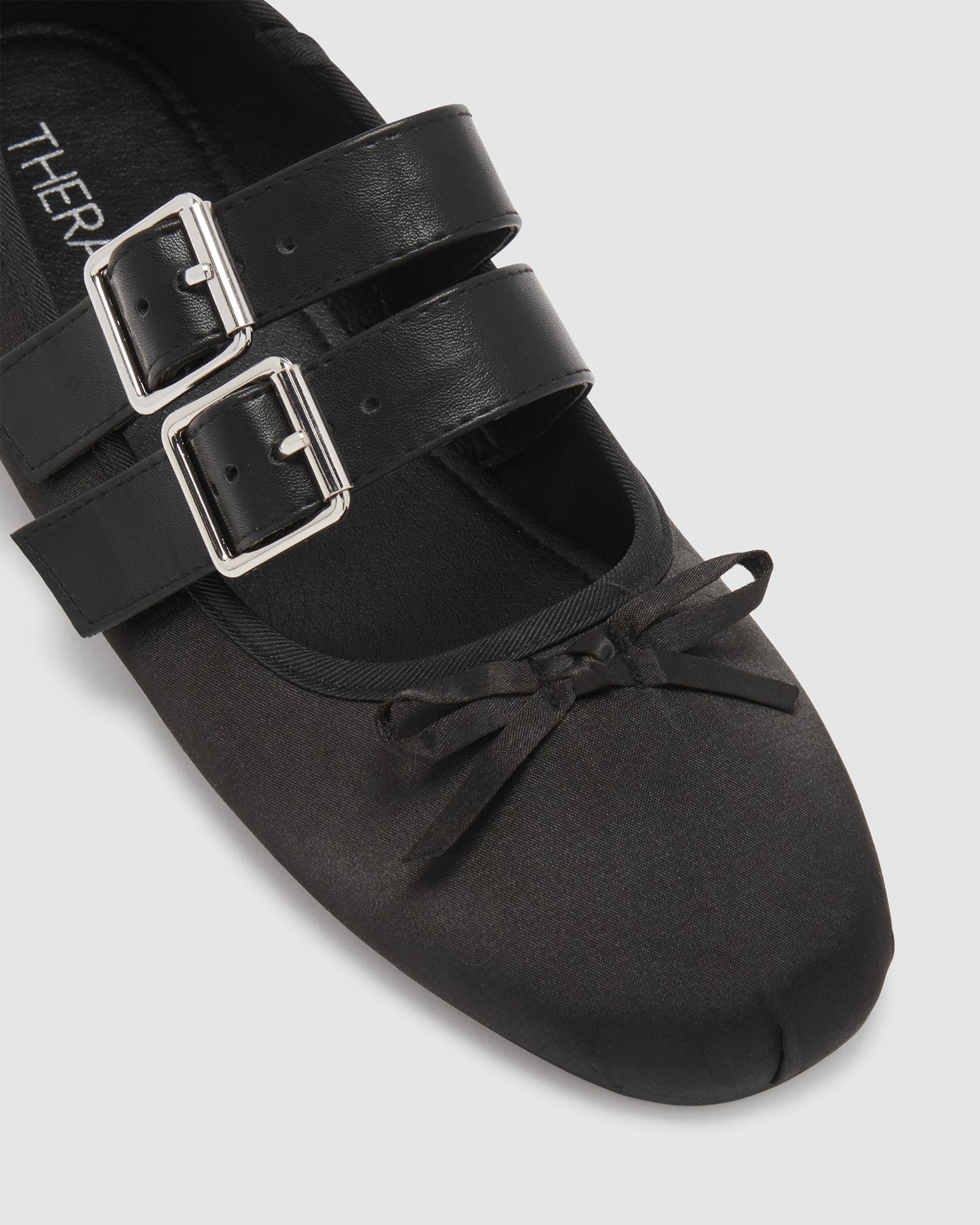 Mythos Ballet Flats in Black