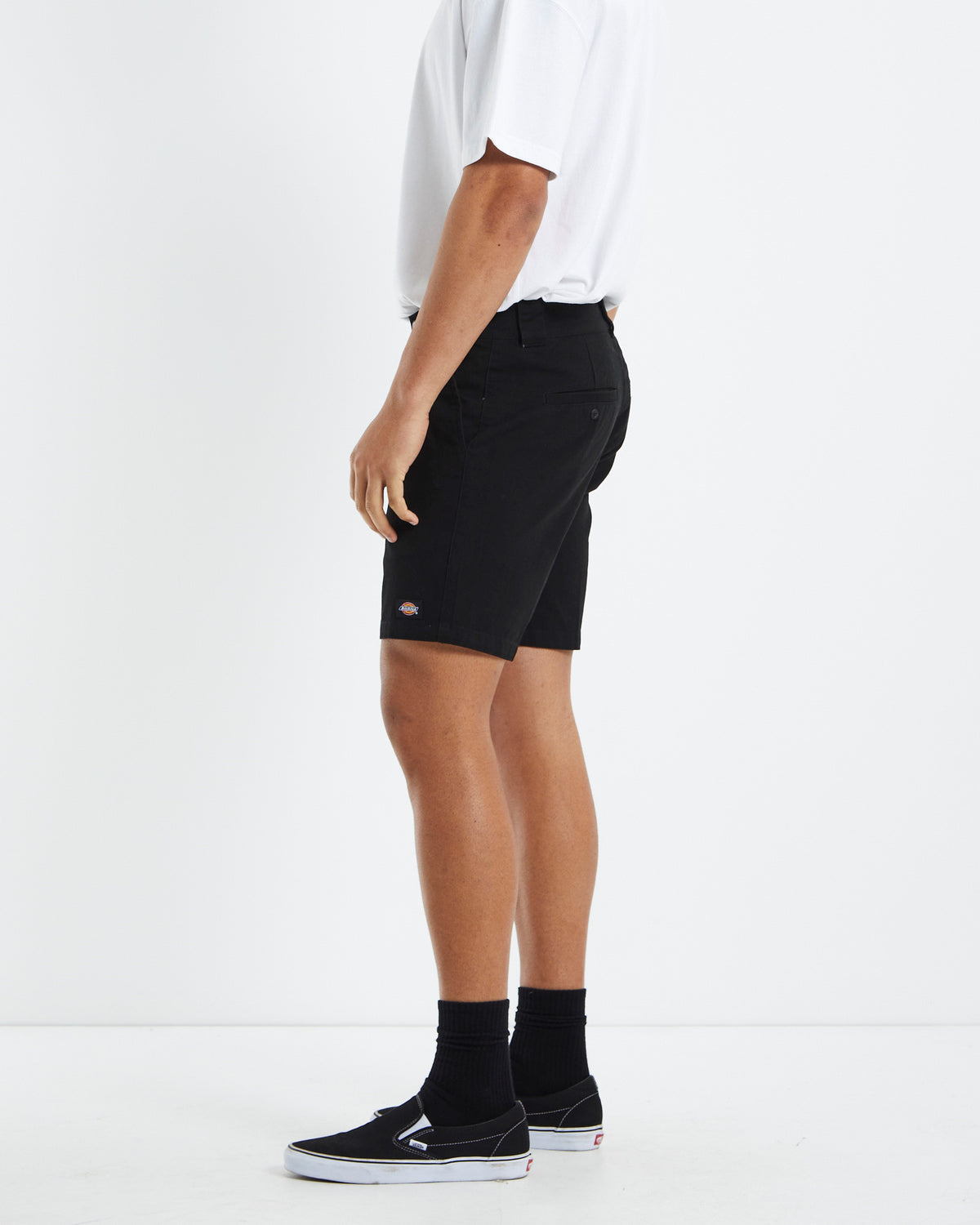 Wr179 - 7.5" Reg Fit Short BLACK