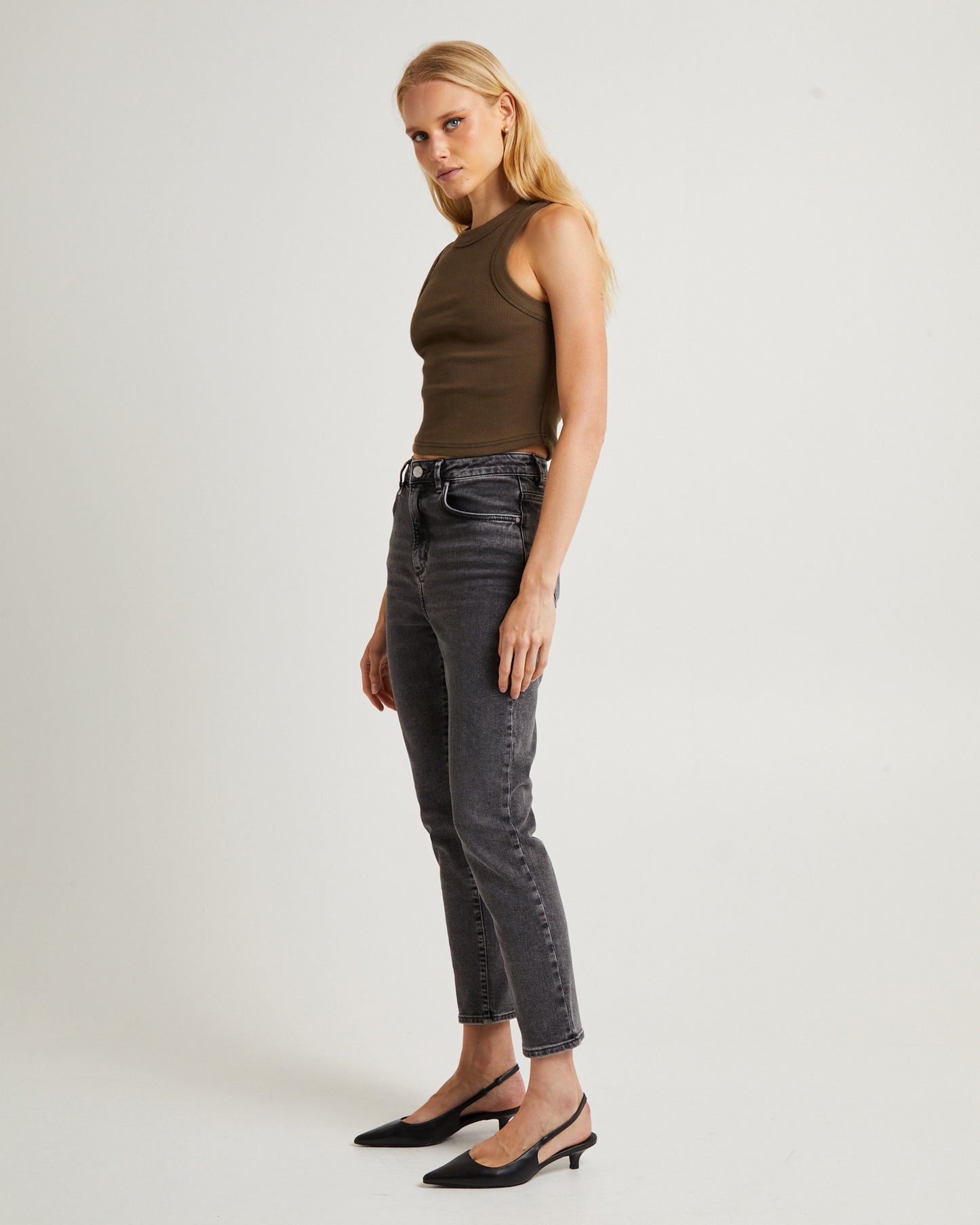 Jonesy Recut Singlet