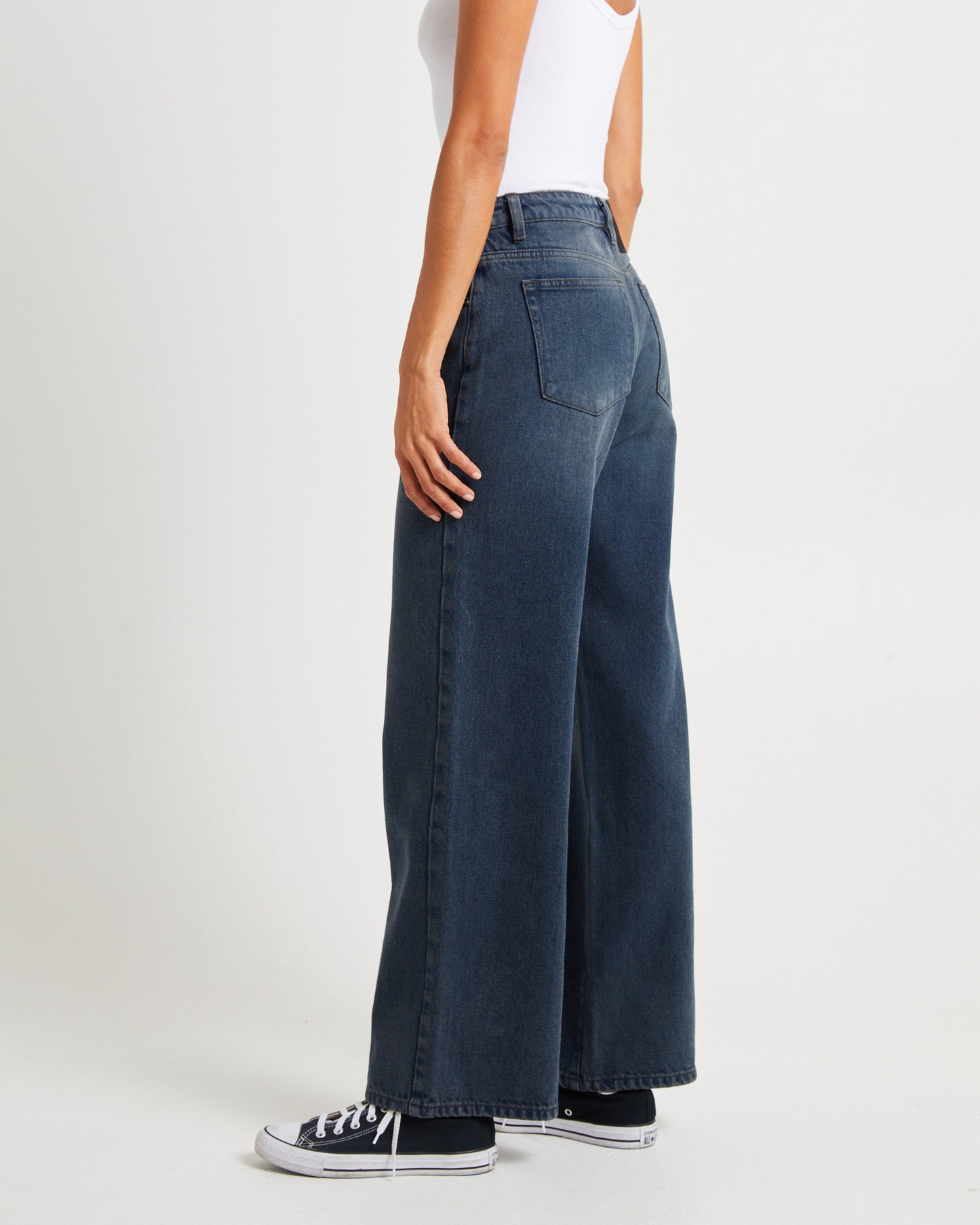Jacksons Mid Waist Wide Leg Denim Jeans Fox
