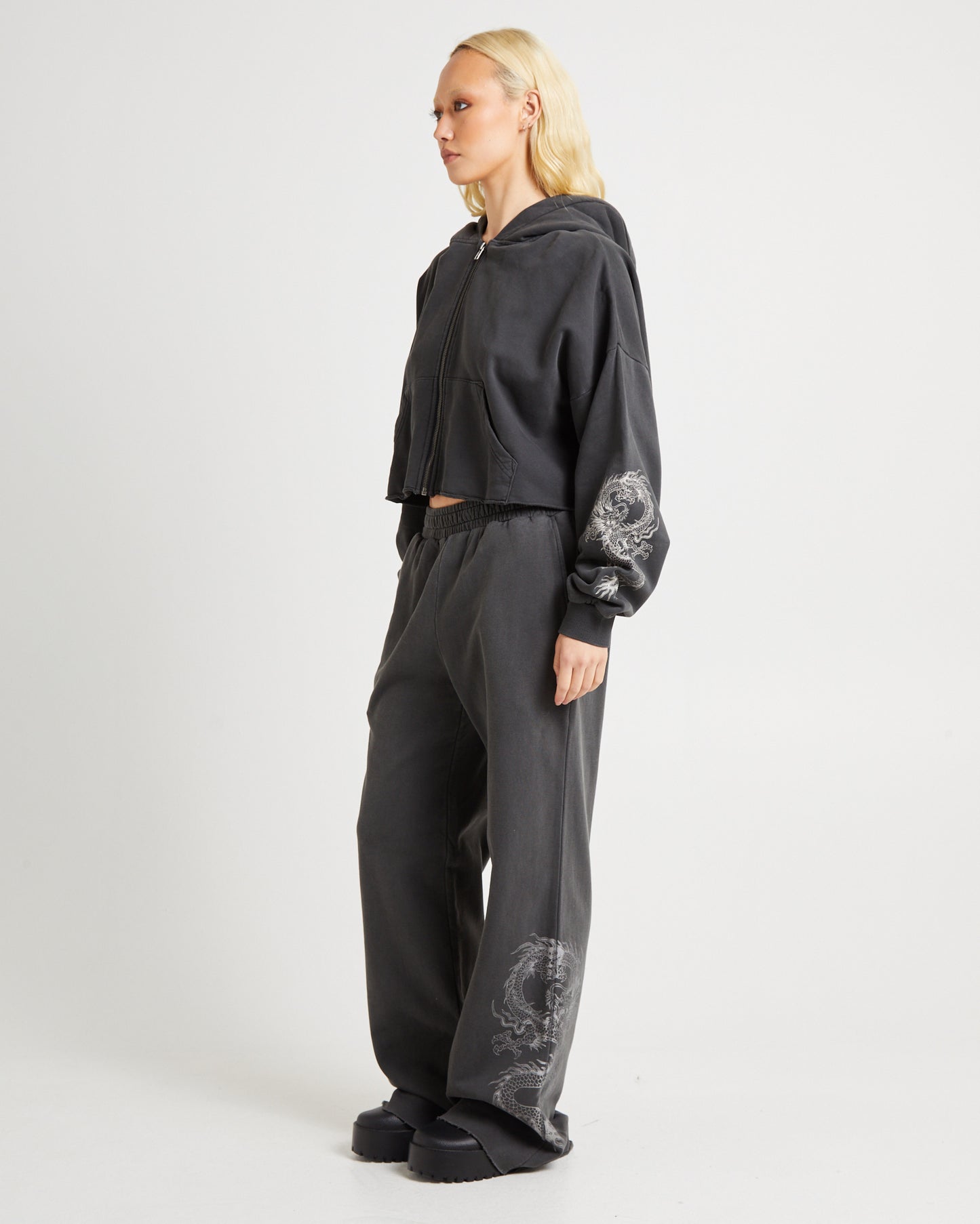 Akio Crop Hoodie