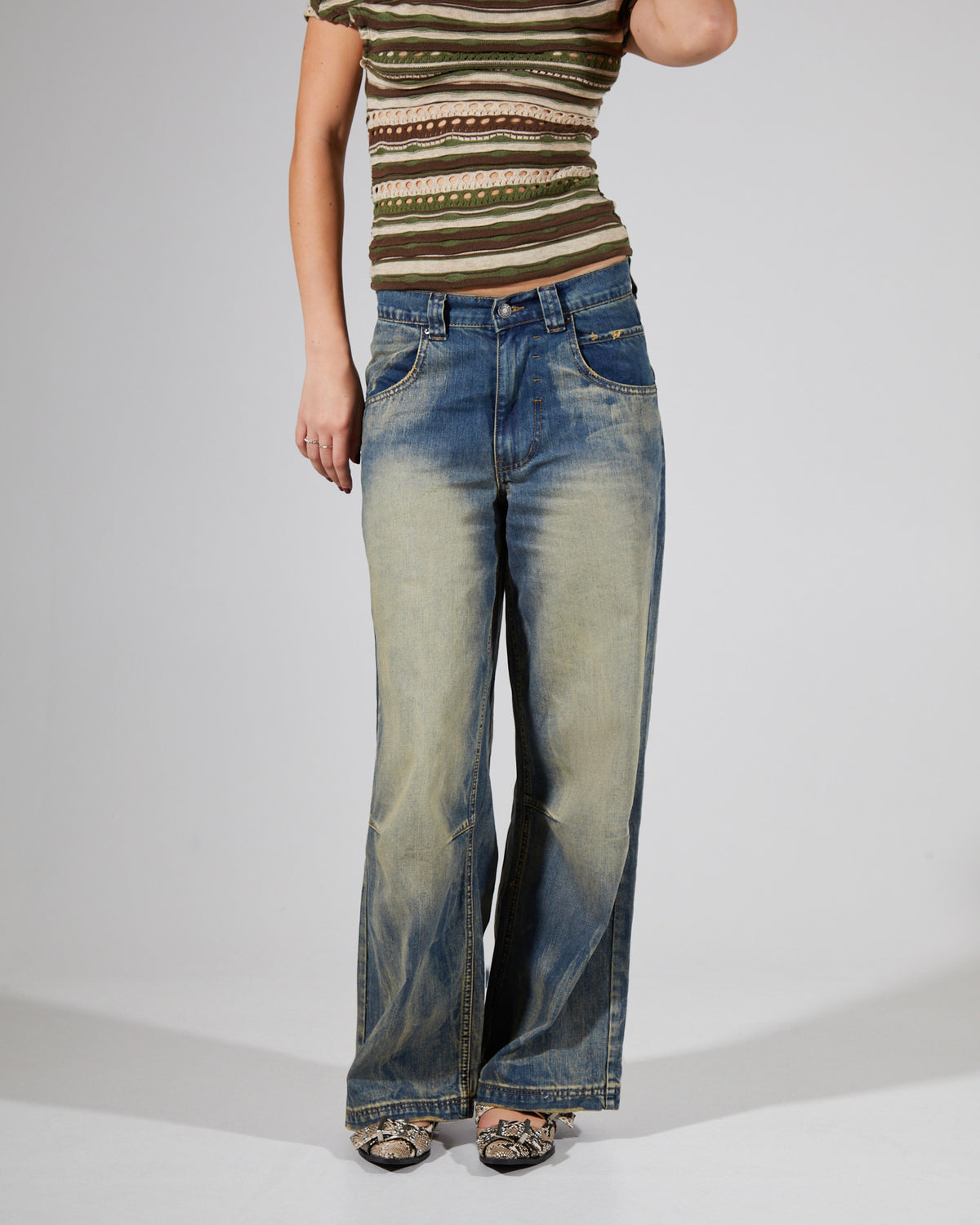 Wing Print Studded Lowrise Colossus Jeans BLUE
