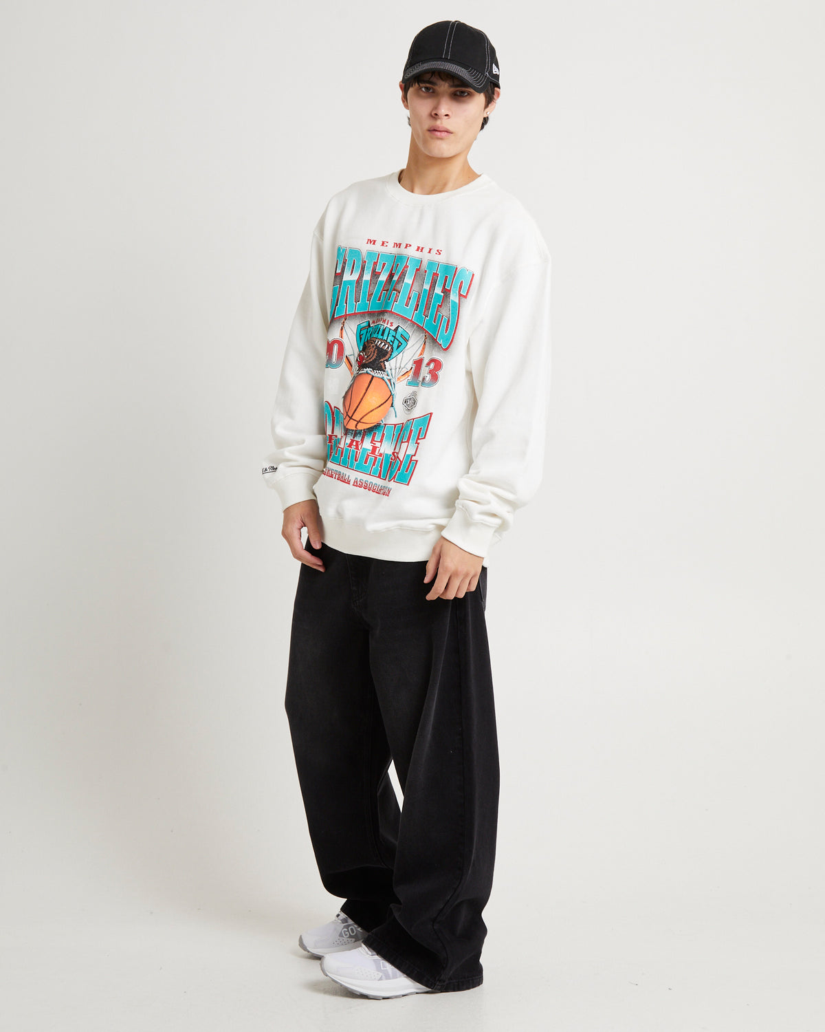 Tri 2.0 Grizzlies Crew Vintage White VINTAGE WHITE