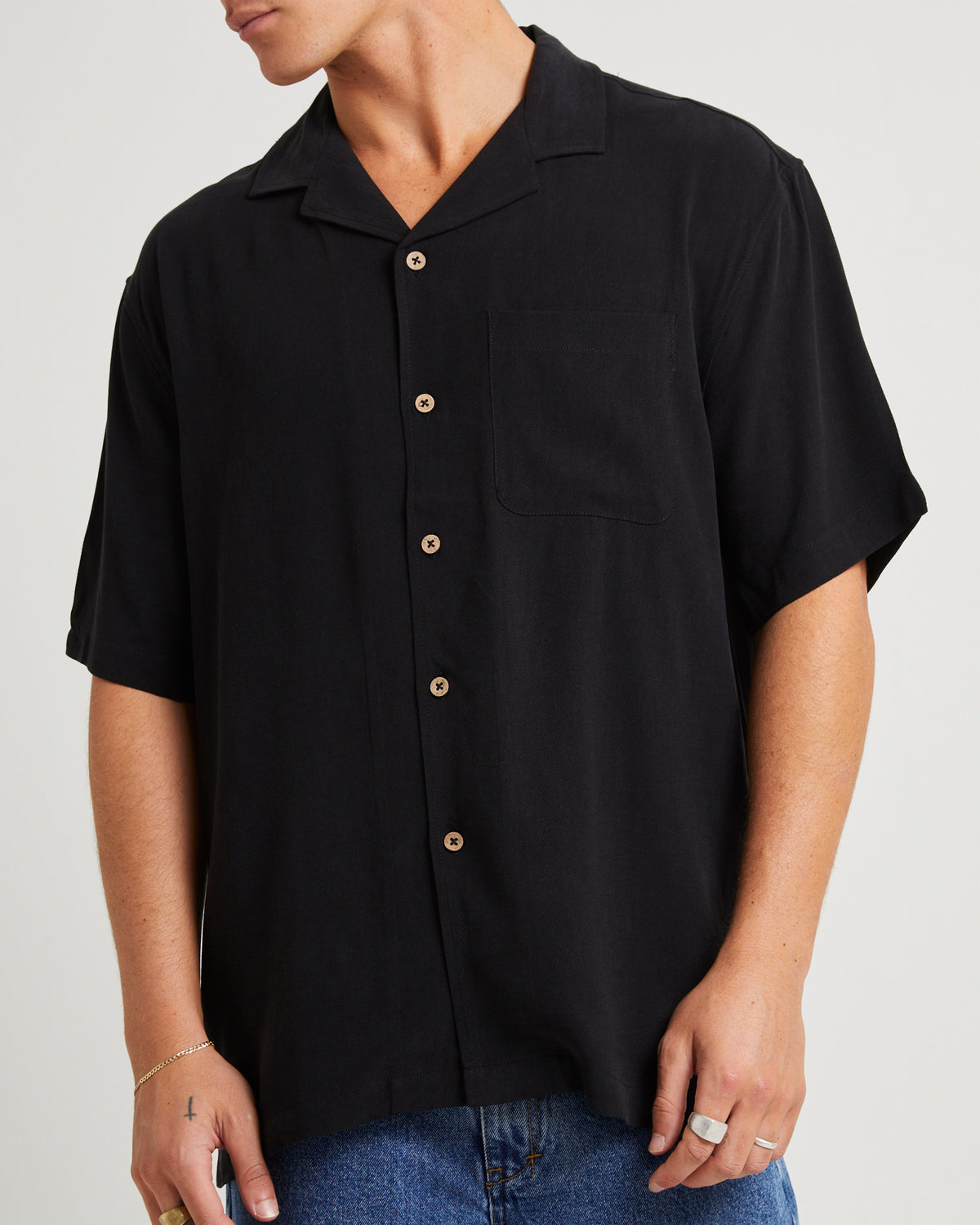 Dion Short Sleeve Resort Shirt BLACK