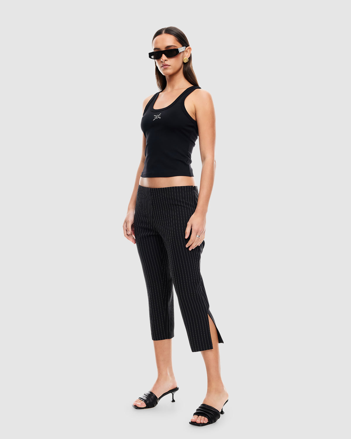 Leo Capri Pants ONYX PINSTRIPE