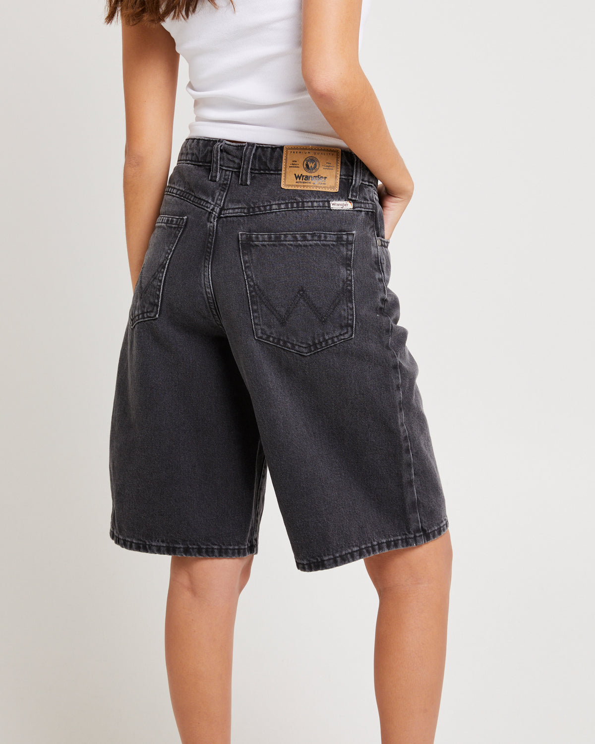 Low Stevie Baggy Jort MELLOW BLACK