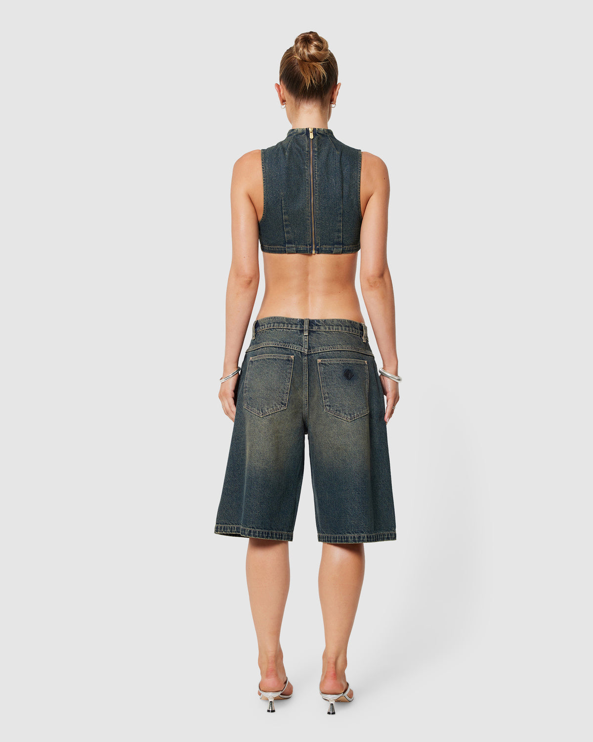 95 Super Baggy Denim Jorts Quinn TINT DARK BLUE