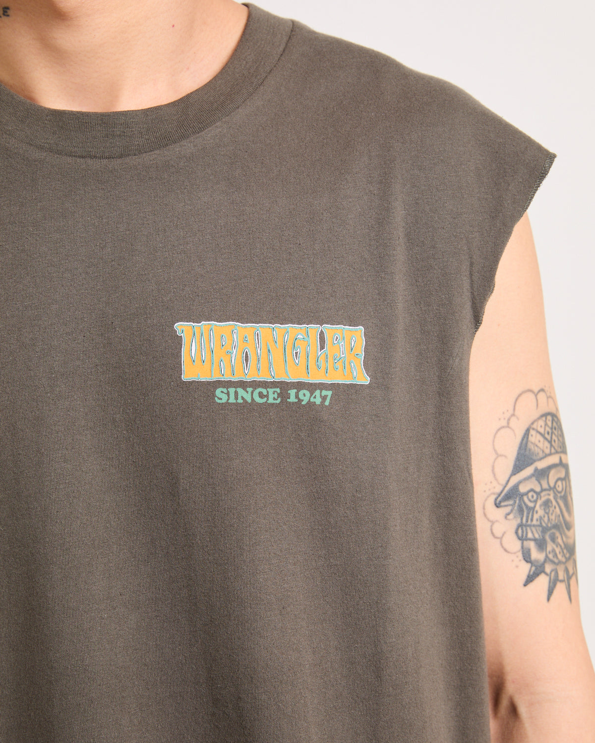 Hollow Fangs Muscle Tee DARK SLATE