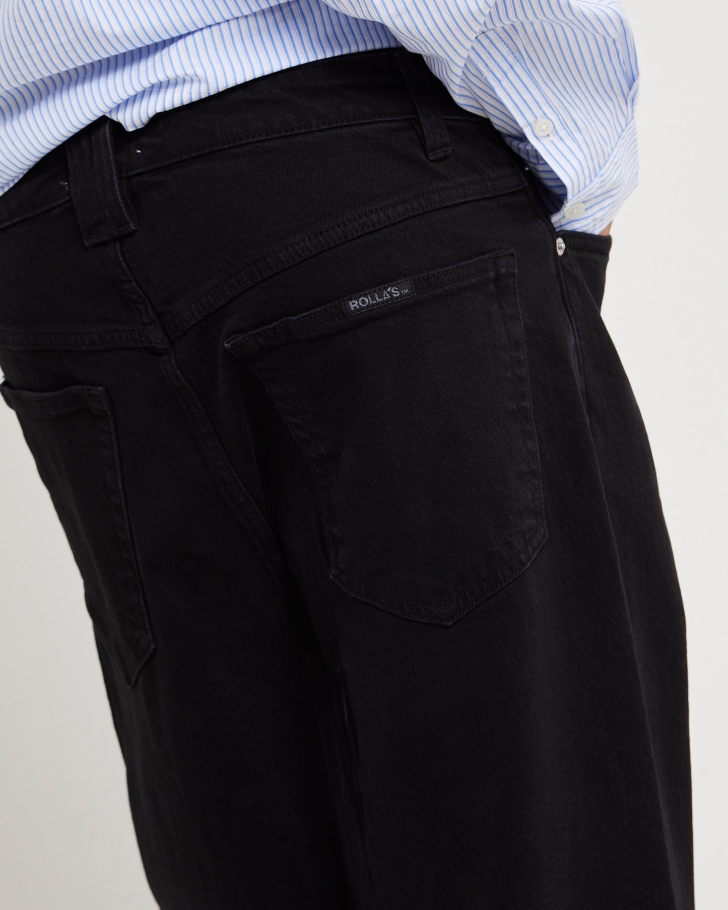Ezy Barrel Denim Jeans Forever Black