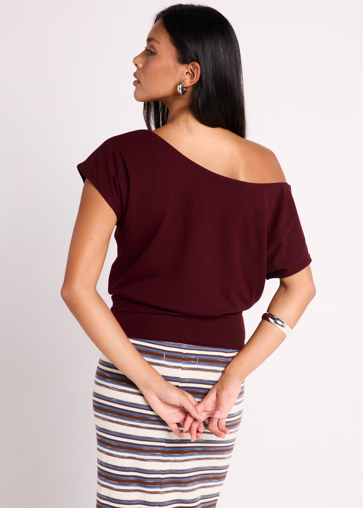 Chrissy Off Shoulder Top WINE