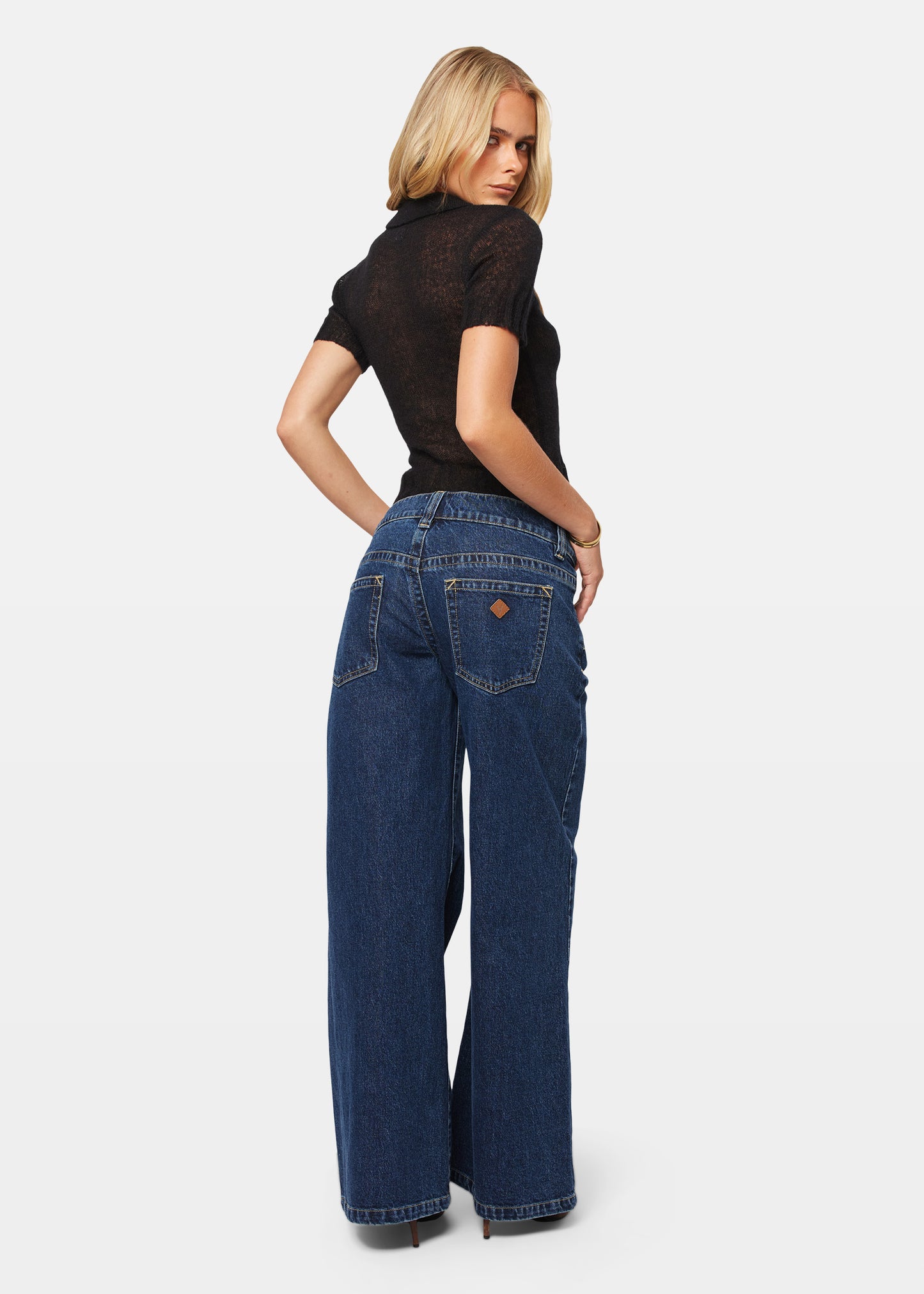 00 Super Low Wide Denim Jeans