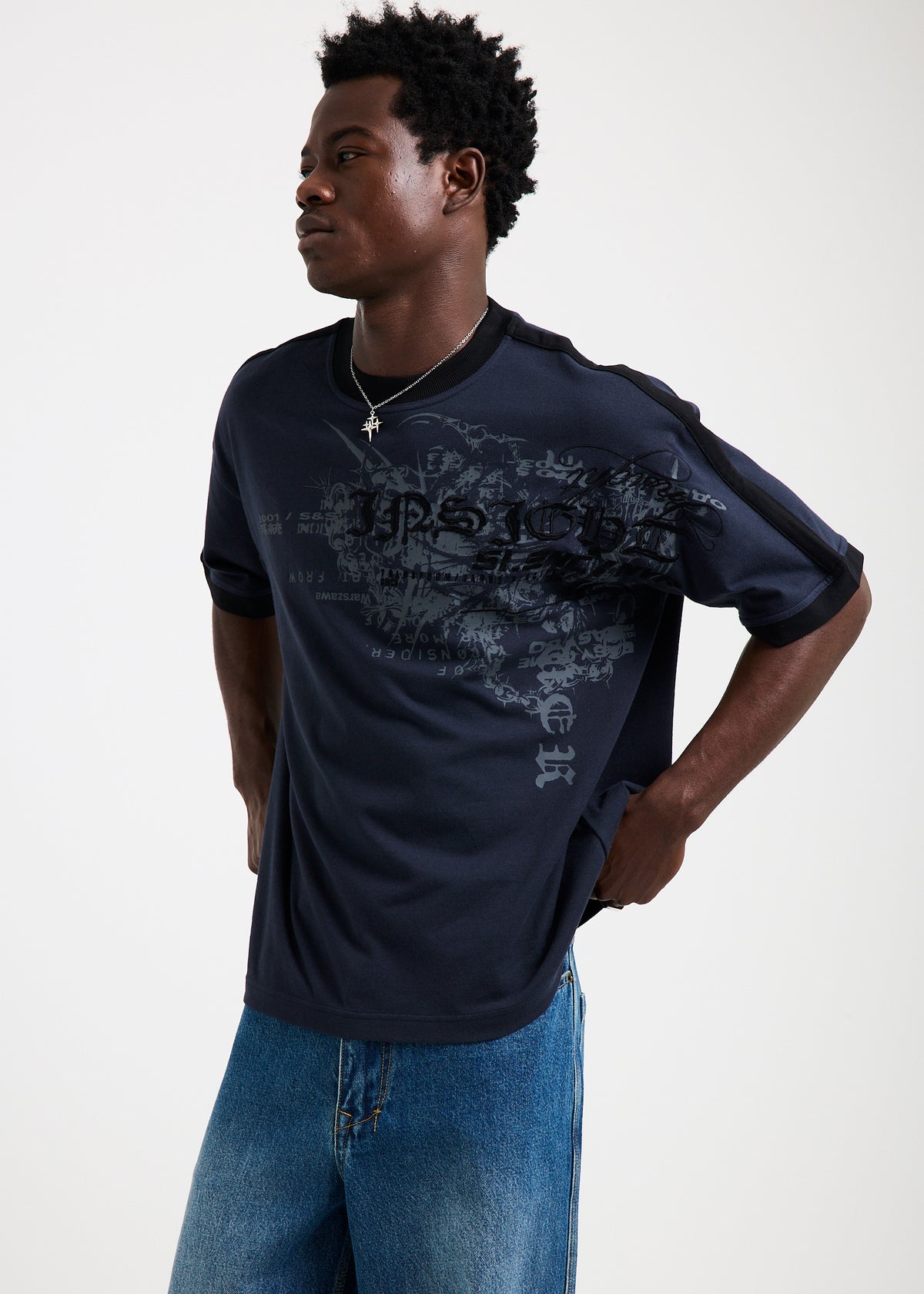 Loocee T-Shirt