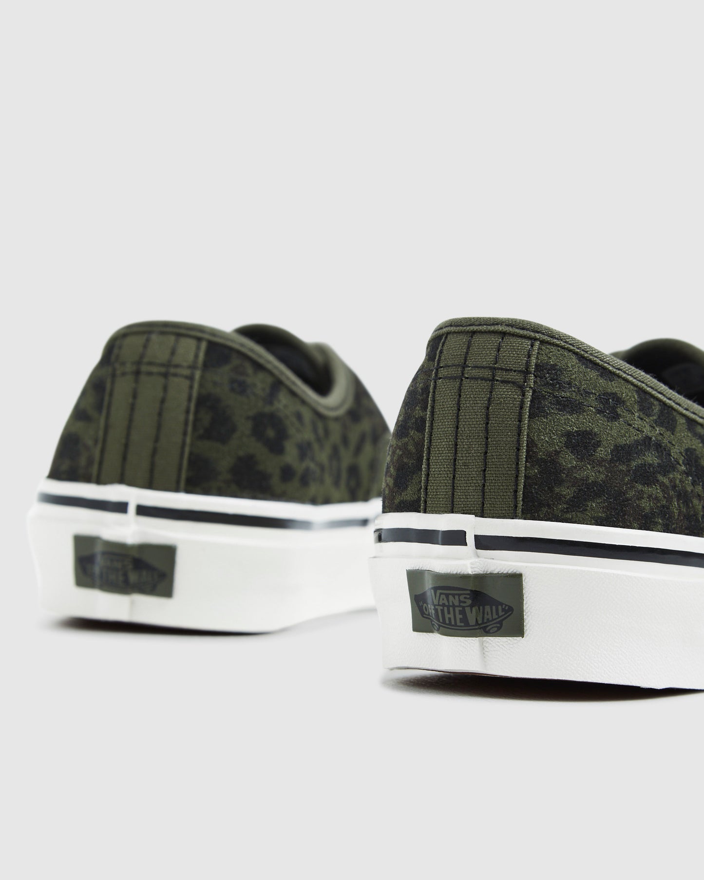Anaheim Factory Authentic 44 DX Sneakers Leopard Camo/Grape Leaf
