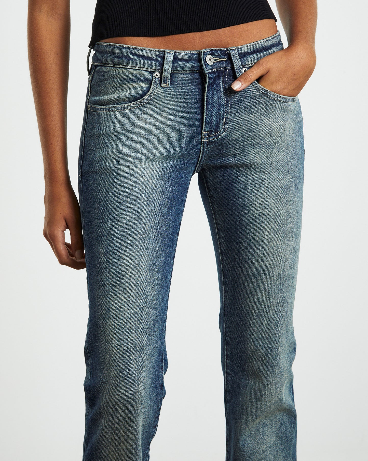 Cyndi Low Rise Boot Cut Jeans Blue