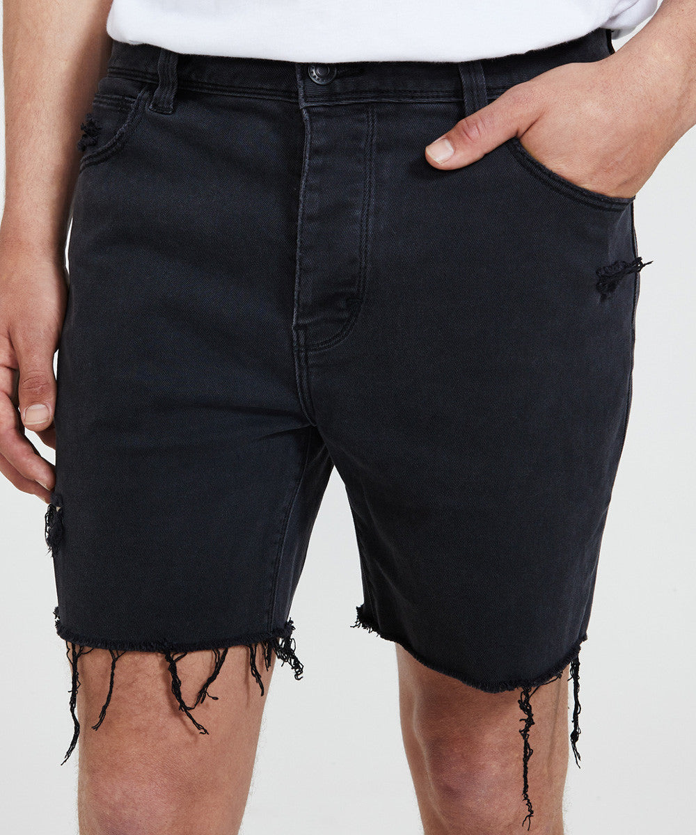 A Cropped Slim Denim Shorts