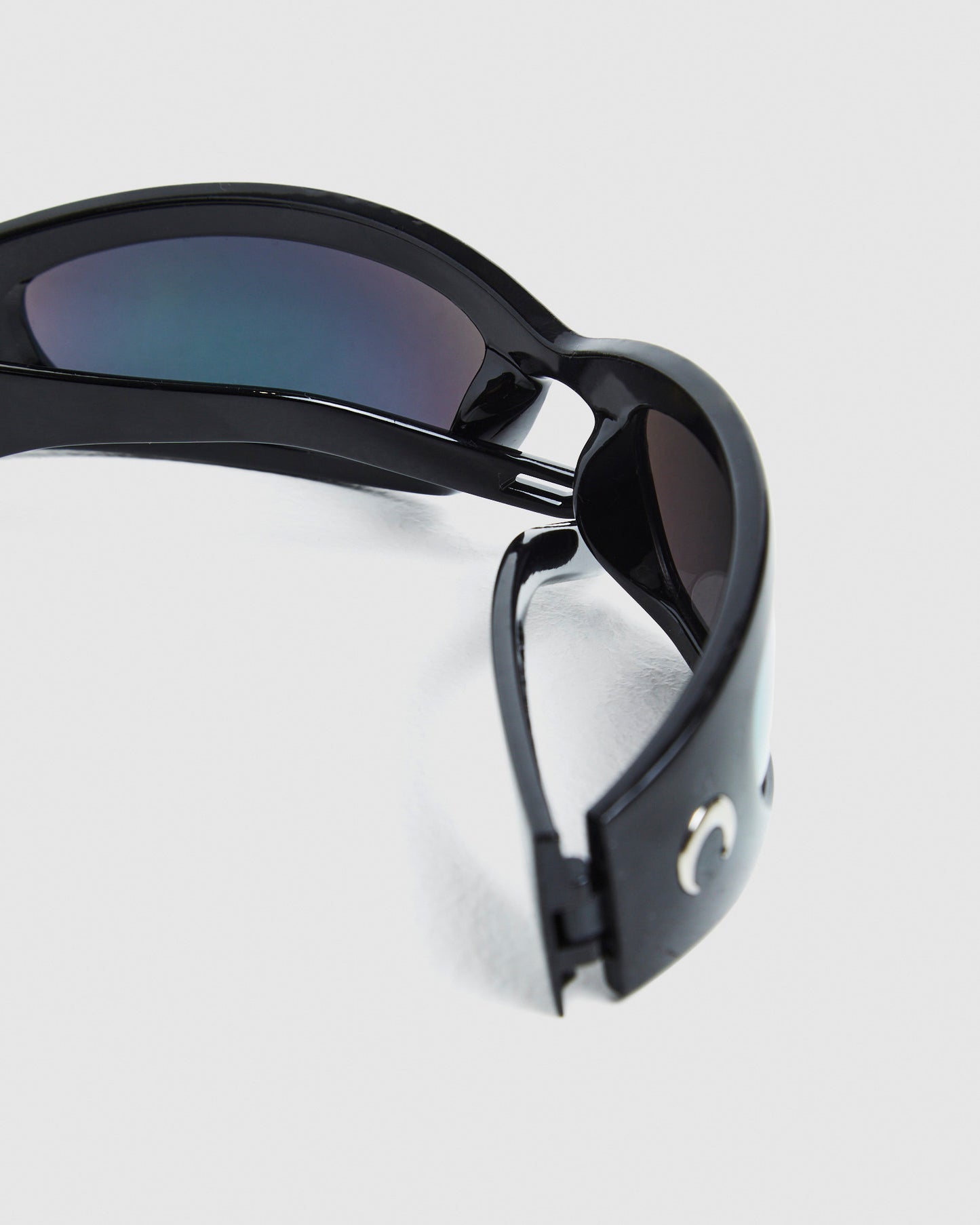 Tatum Wrap Around Sunnies Black