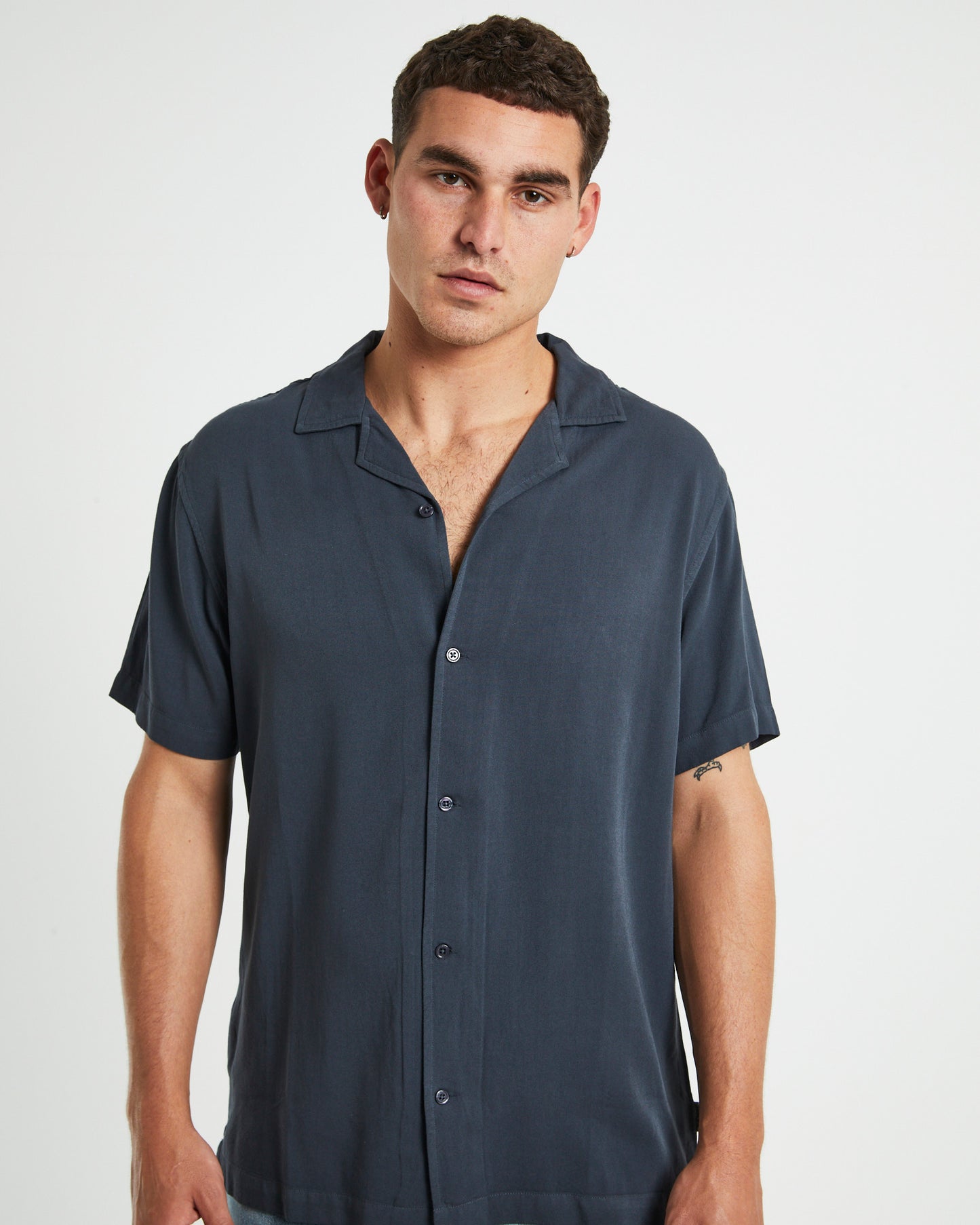 The Reckoner Resort Short Sleeve Shirt Dusty Black