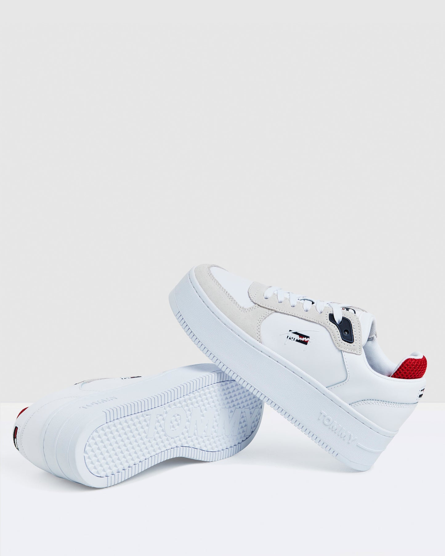 Iconic Flatform Sneakers White