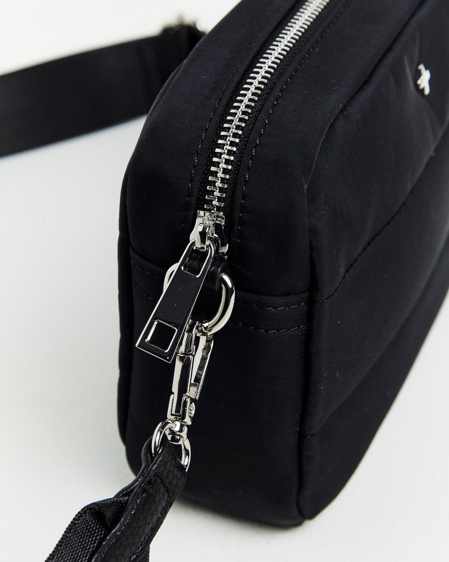 GP Exclusive - Flo Nylon Crossbody Bag Black/Silver