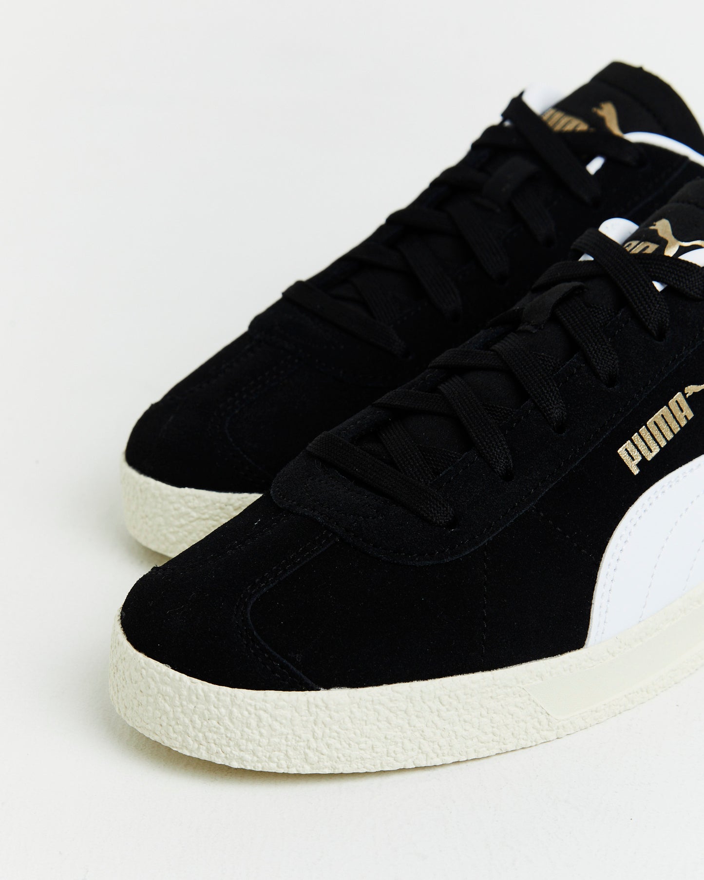 Puma Club Sneakers in Black