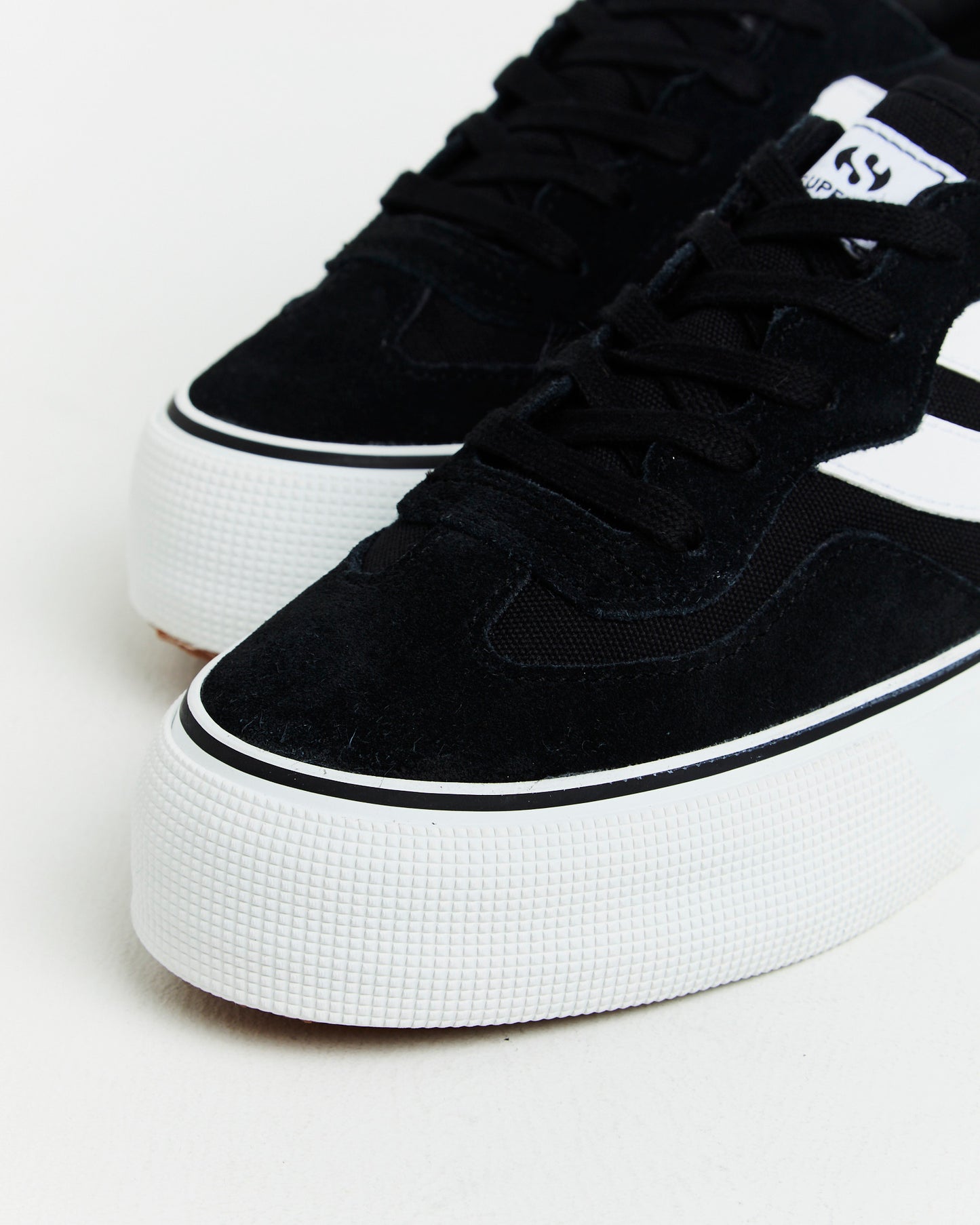 3041 Revolley Sneakers in Black