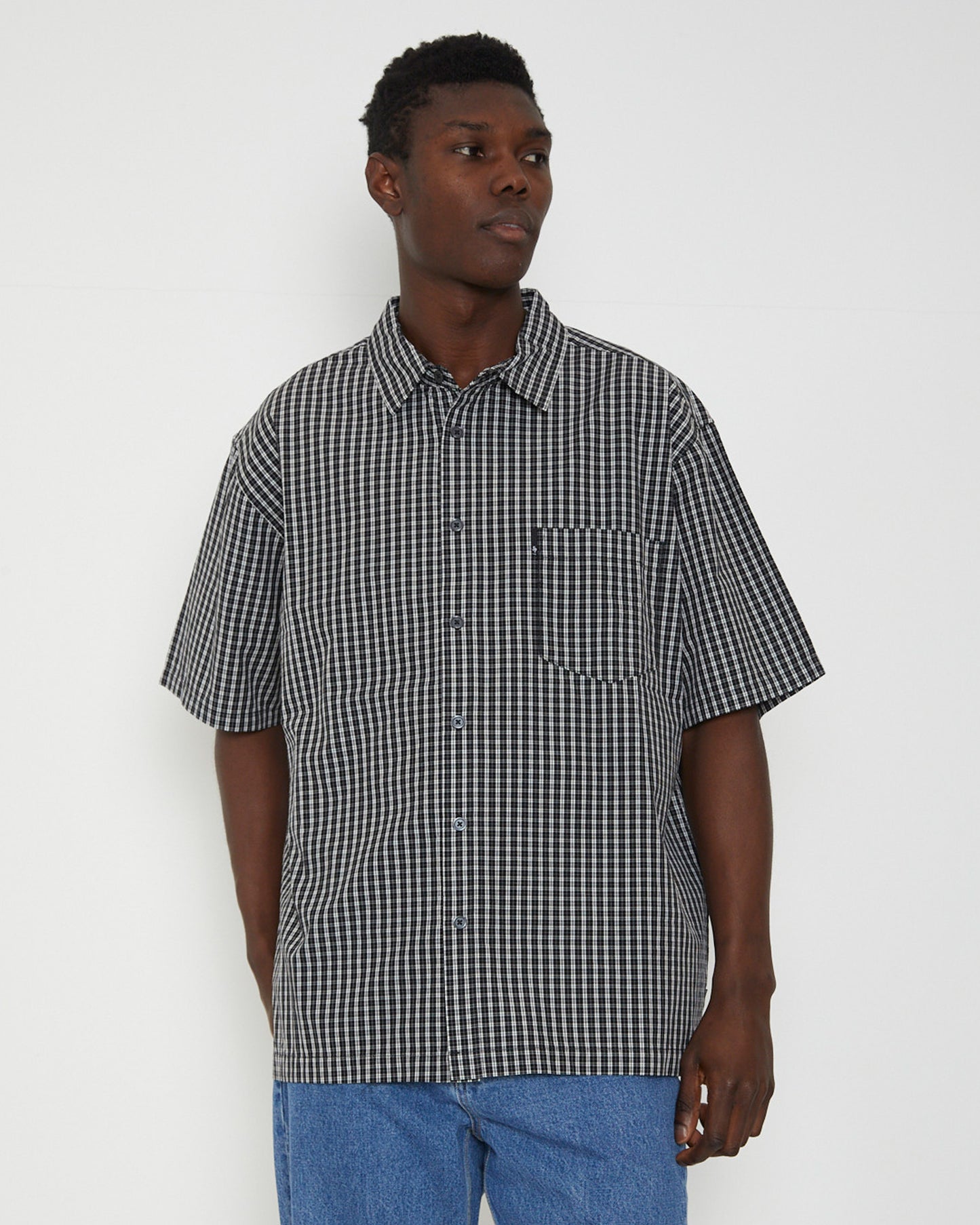 Skate Short Sleeve Shirt in Black