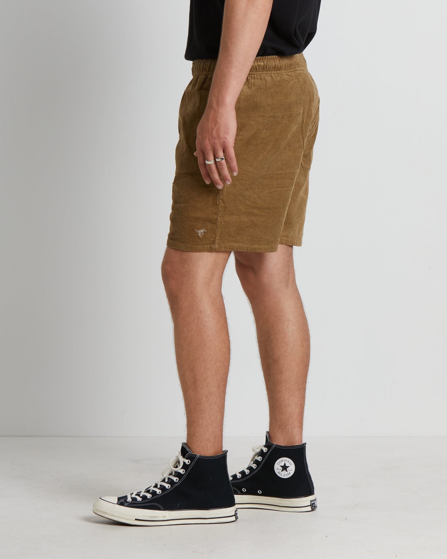 Roomie Shorts in Beach Grass