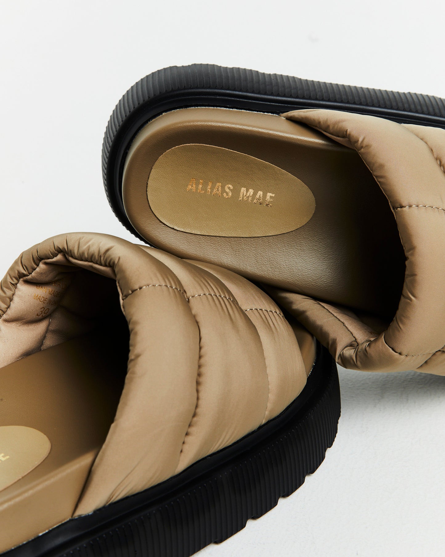 Viviane Slides in Latte Natural