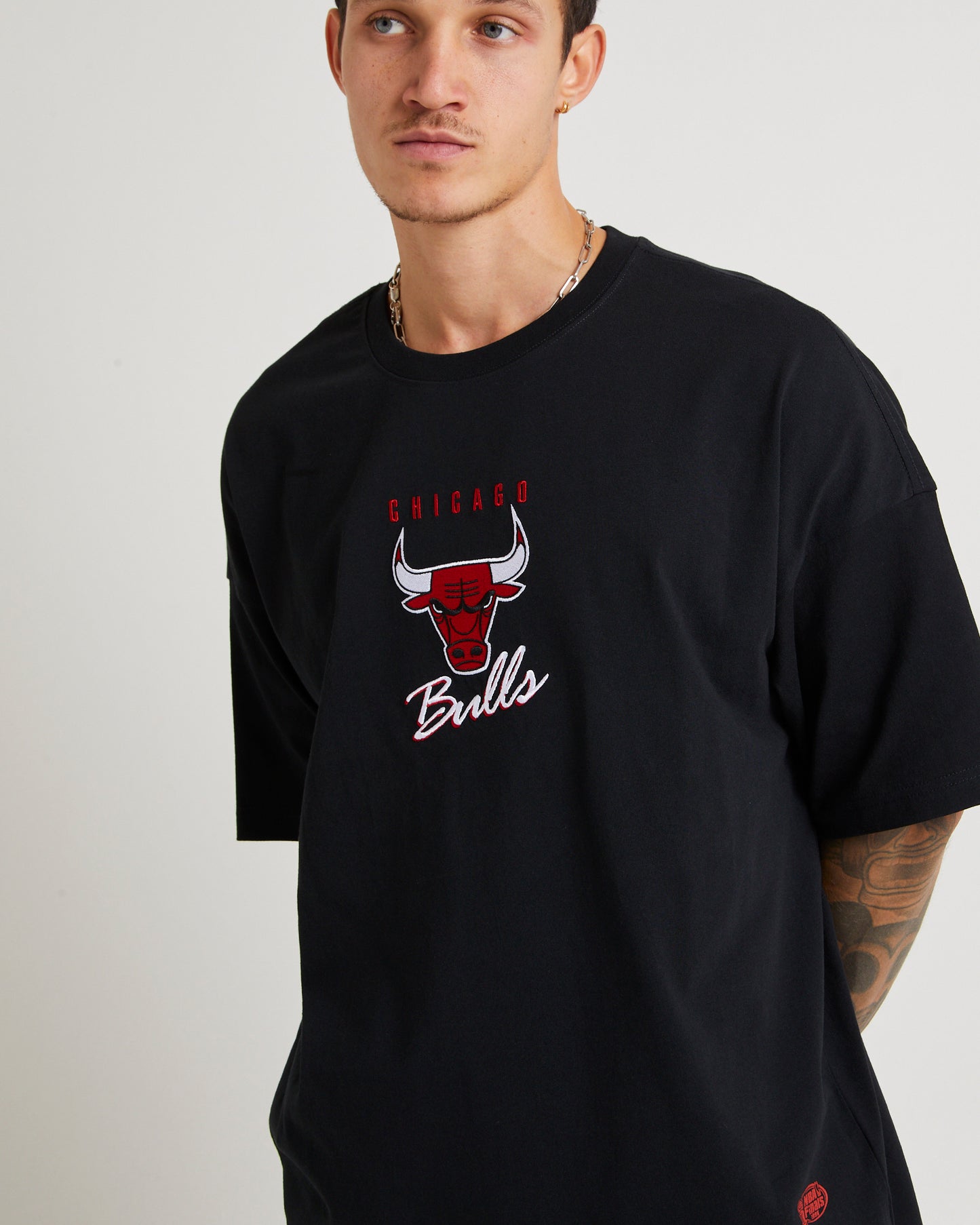 Tri Logo Bulls Oversized T-Shirt in Faded Black