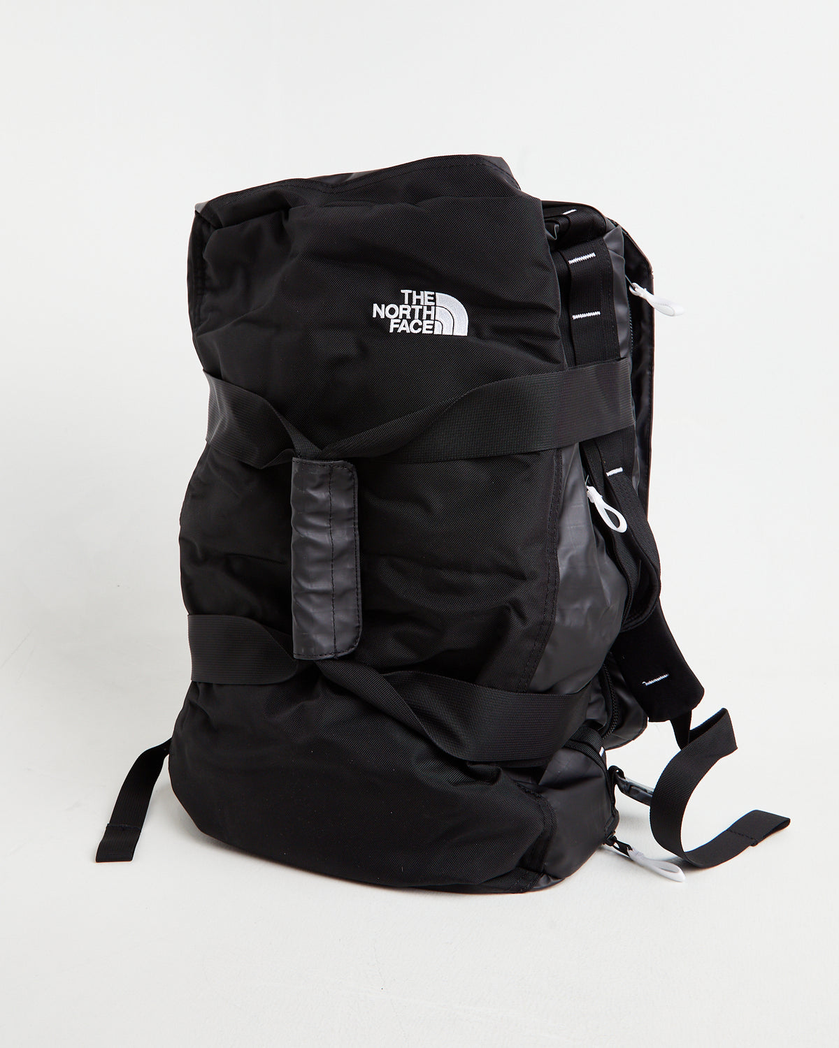 Base Camp Voyager Duffel Bag 42L in Black BLACK