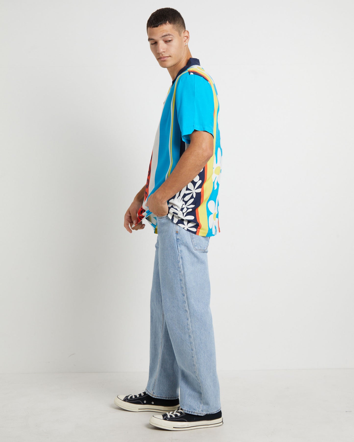 Heaven And Earth Short Sleeve Shirt in Blue