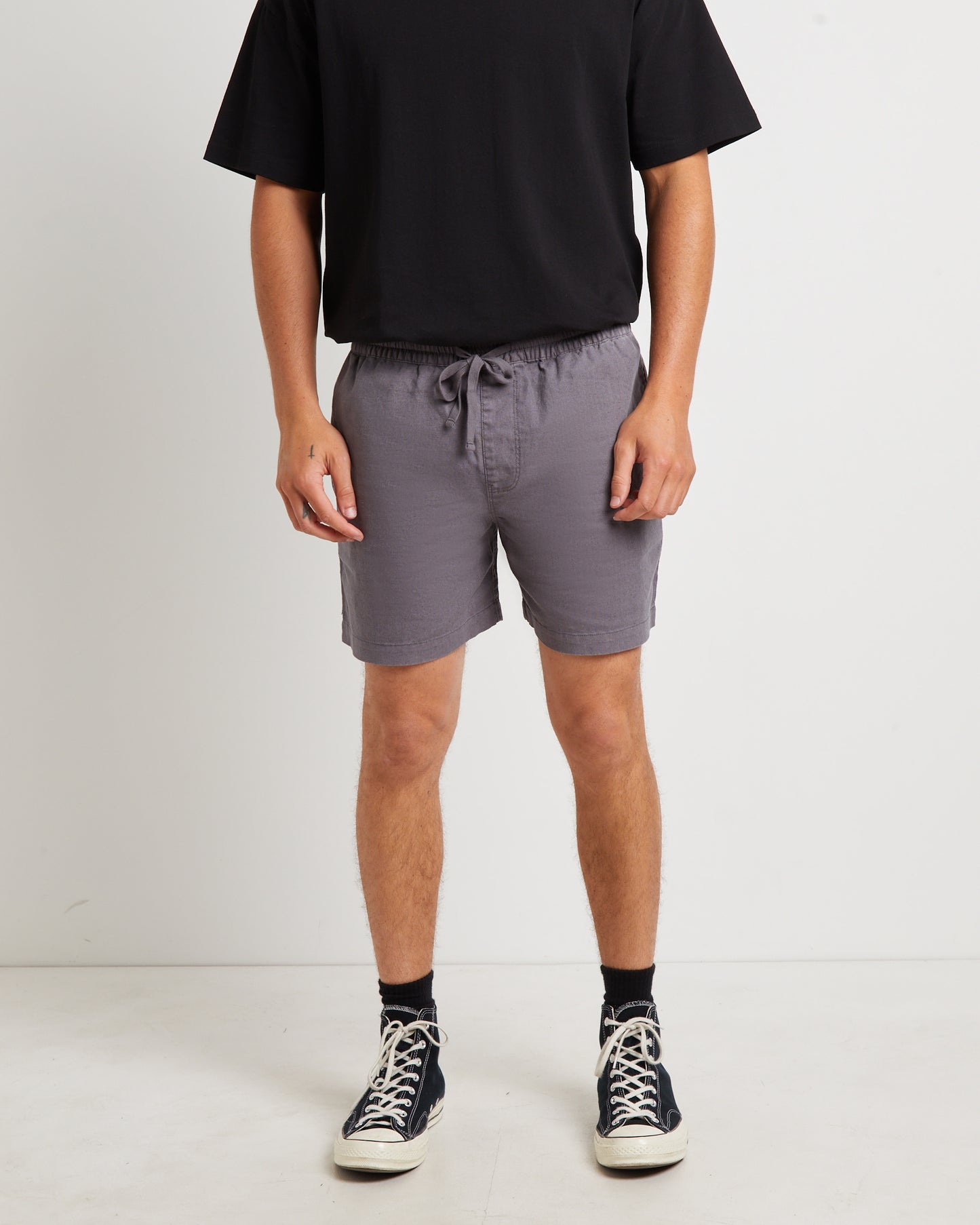 Puglia Linen Shorts in Ash