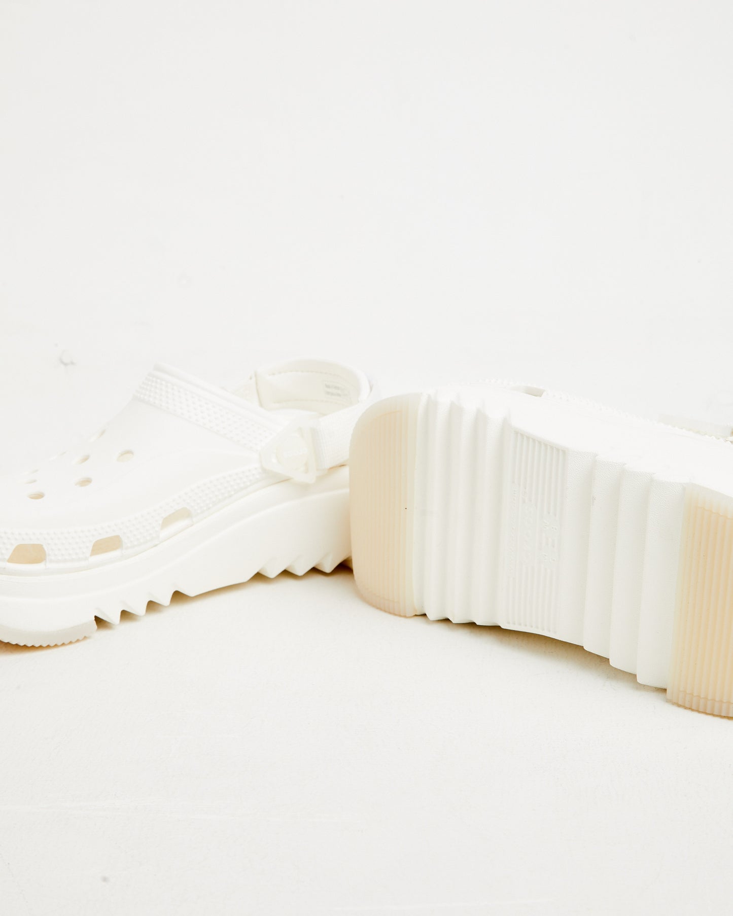 Hiker Xscape Clogs in White