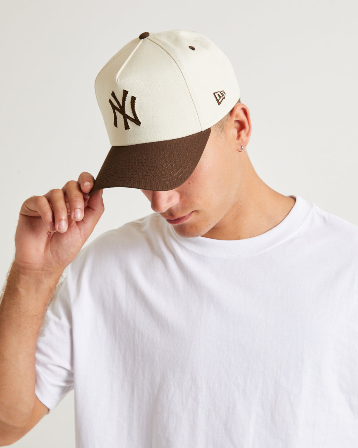 9Forty A- Frame Two Tone New York Yankees Winecork Chainstitch Cap WALNUT