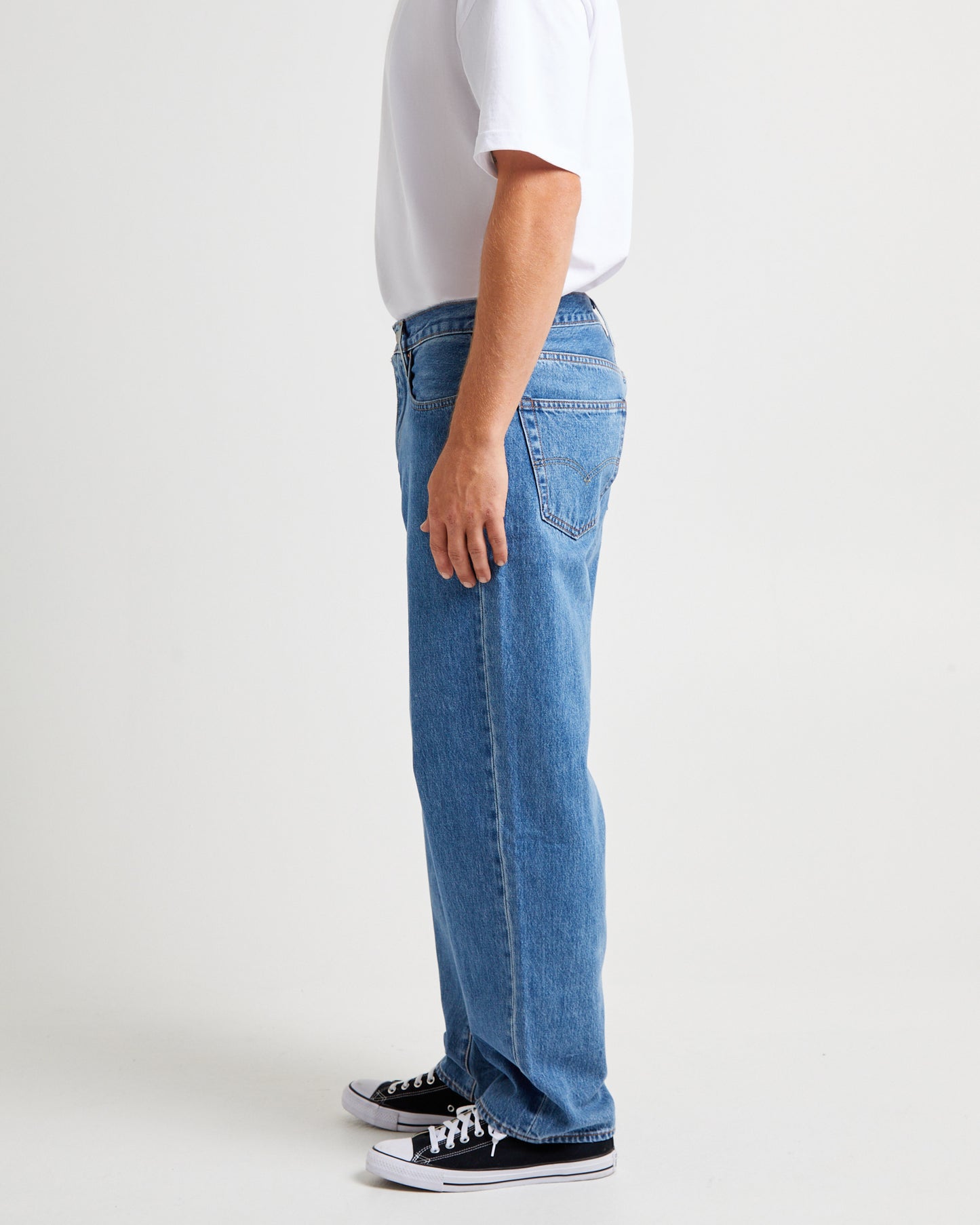 568 Stay Loose Denim Jeans Essentials
