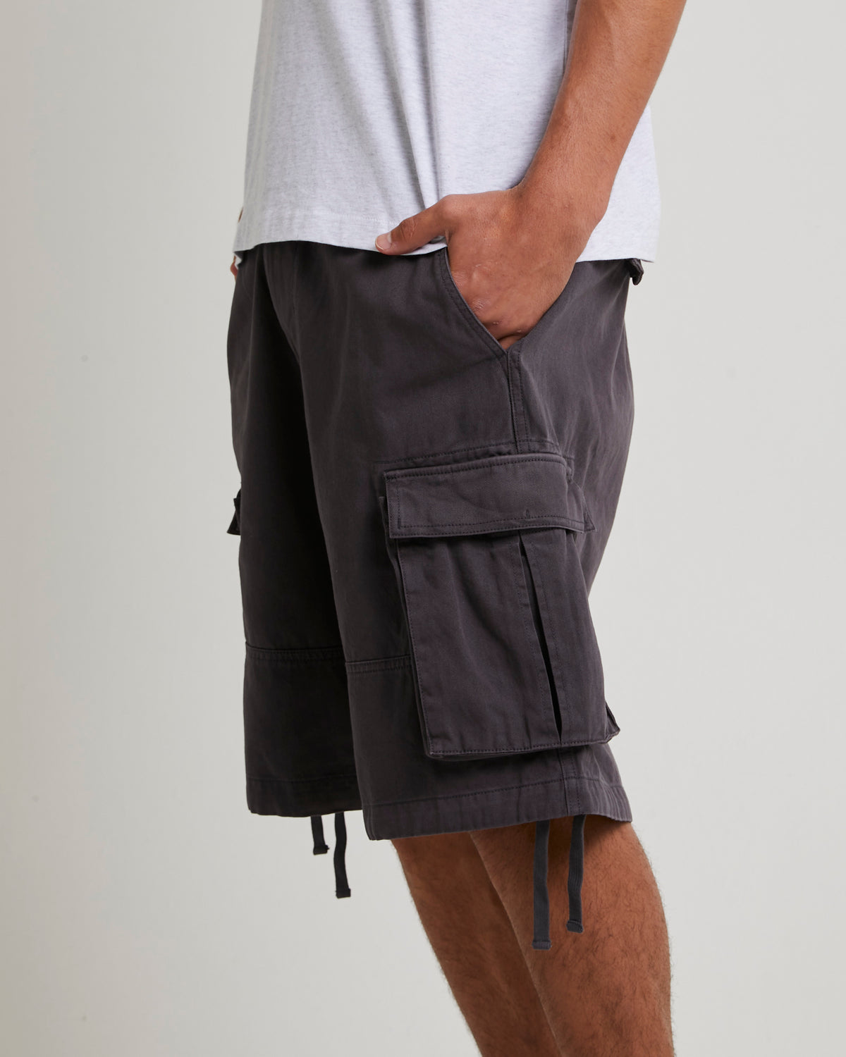 Razor Cargo Short GREY