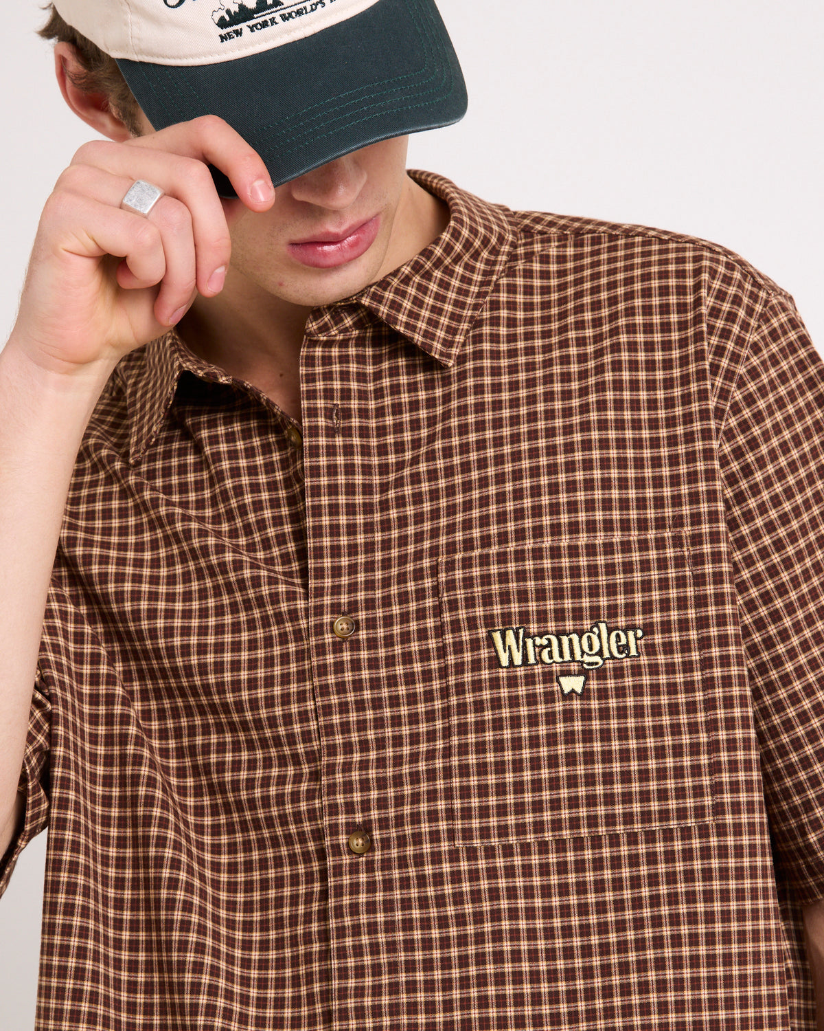 Box Resort Short Sleeve Shirt BROWN FANGS