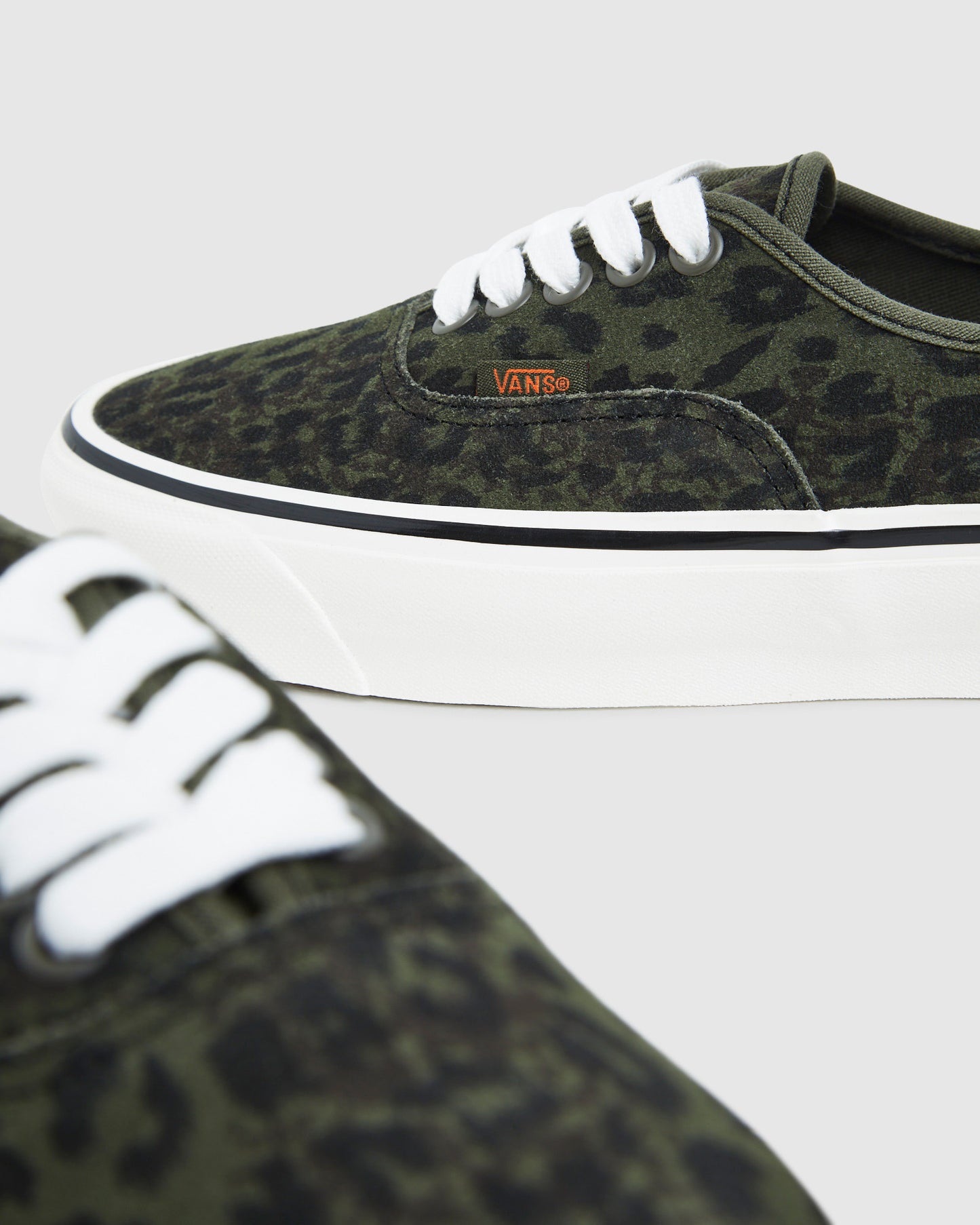 Anaheim Factory Authentic 44 DX Sneakers Leopard Camo/Grape Leaf