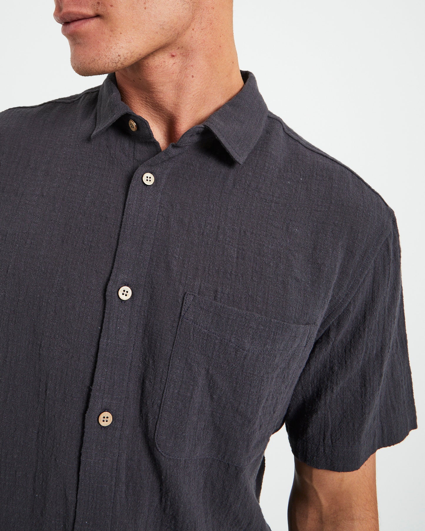 Louie Shirt in Black