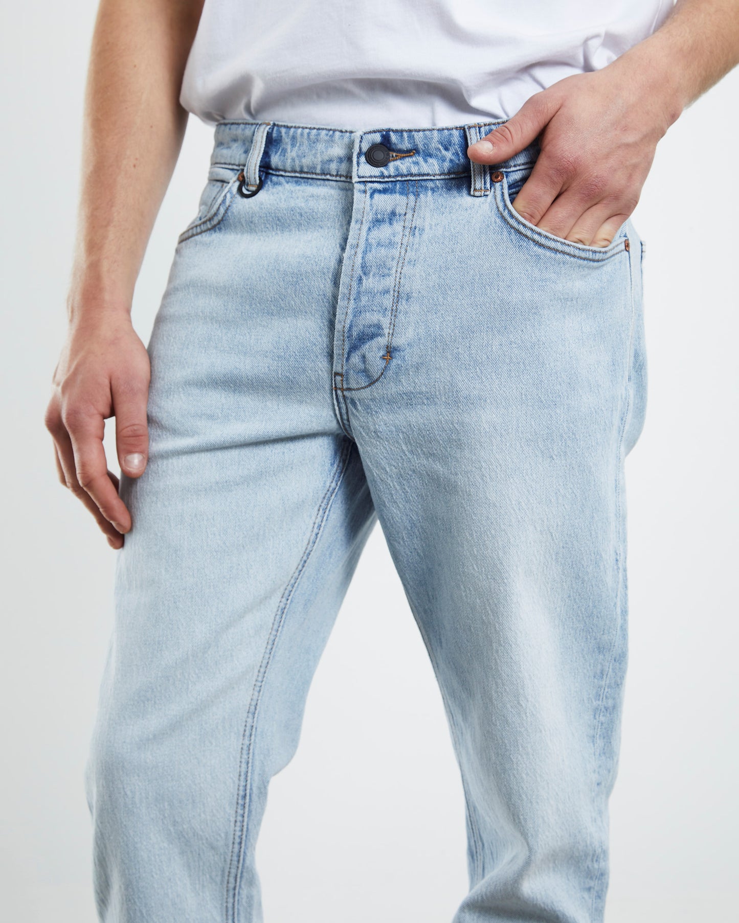 Ray Straight Slim Denim Jeans Alleyway