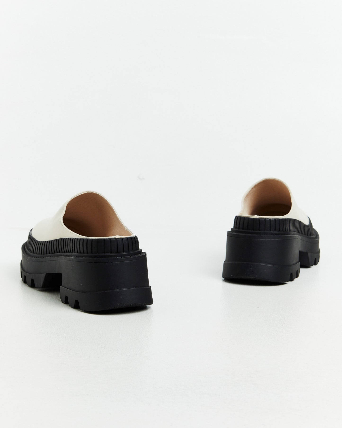 Platform Clogs Vanilla/Black