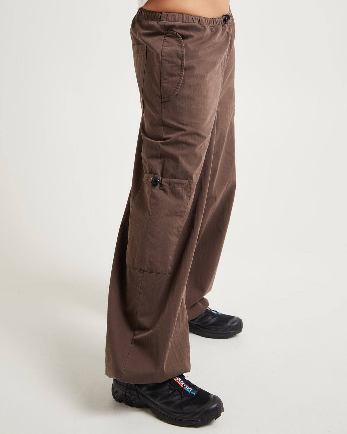 Haru Parachute Cargo Pants VINTAGE BROWN