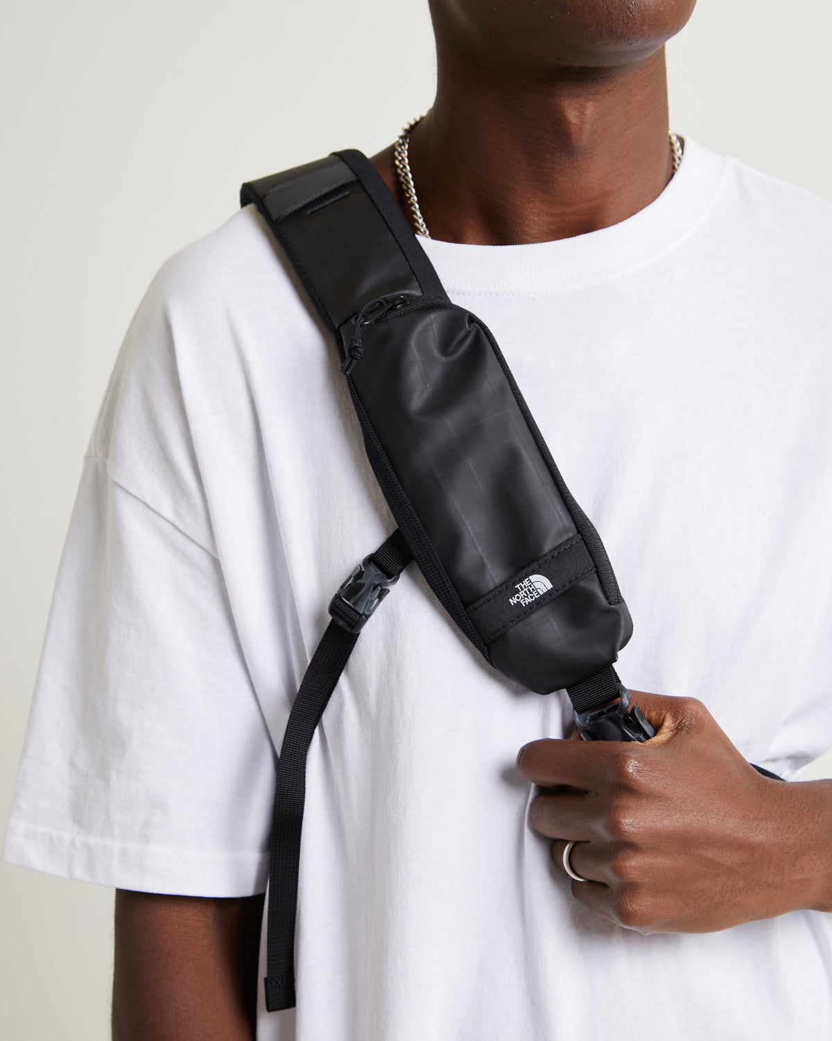 Base Camp Voyager Sling Bag Black TNF BLACK