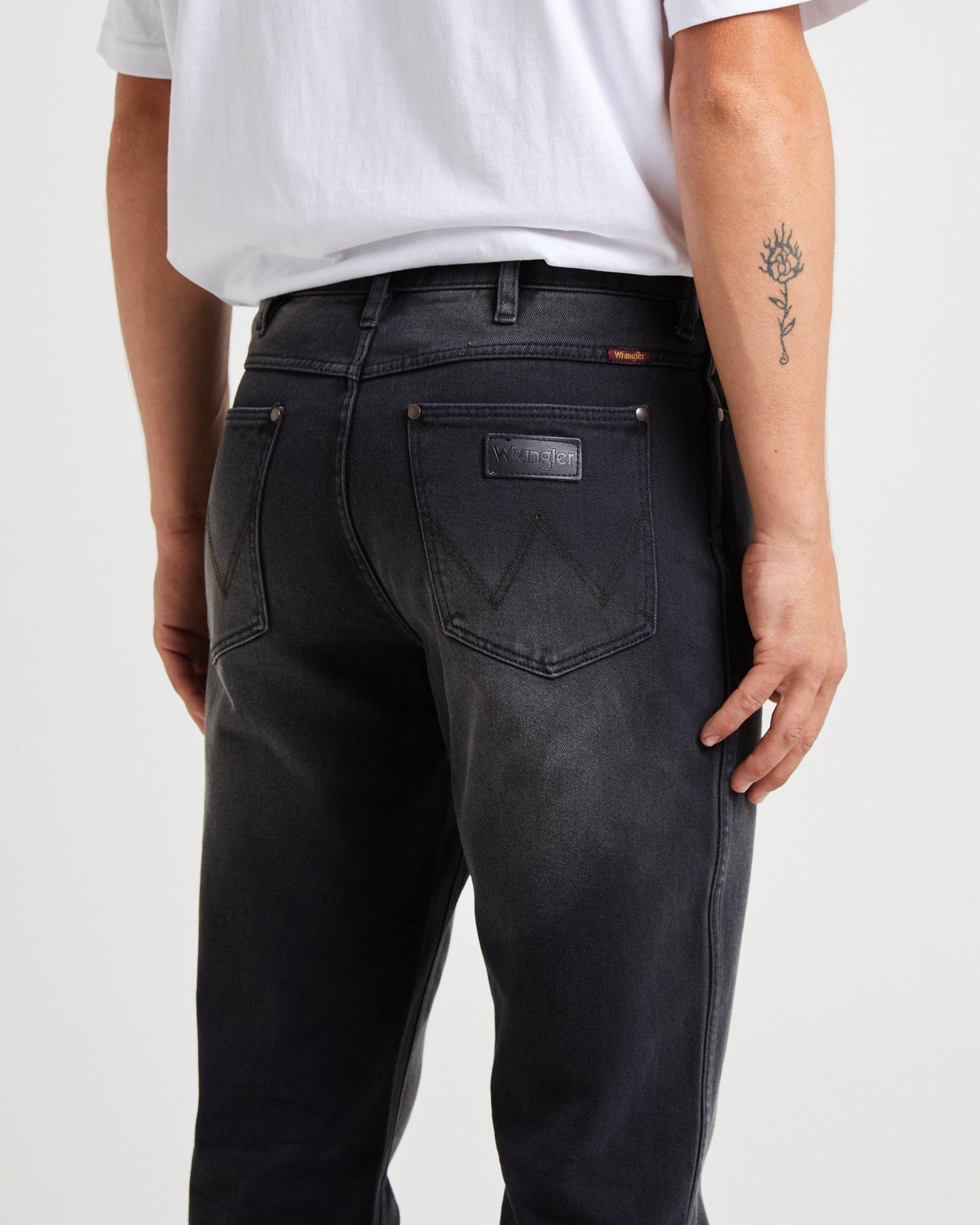 Spencer Relaxed Tapered Denim Jeans Casanova Blk