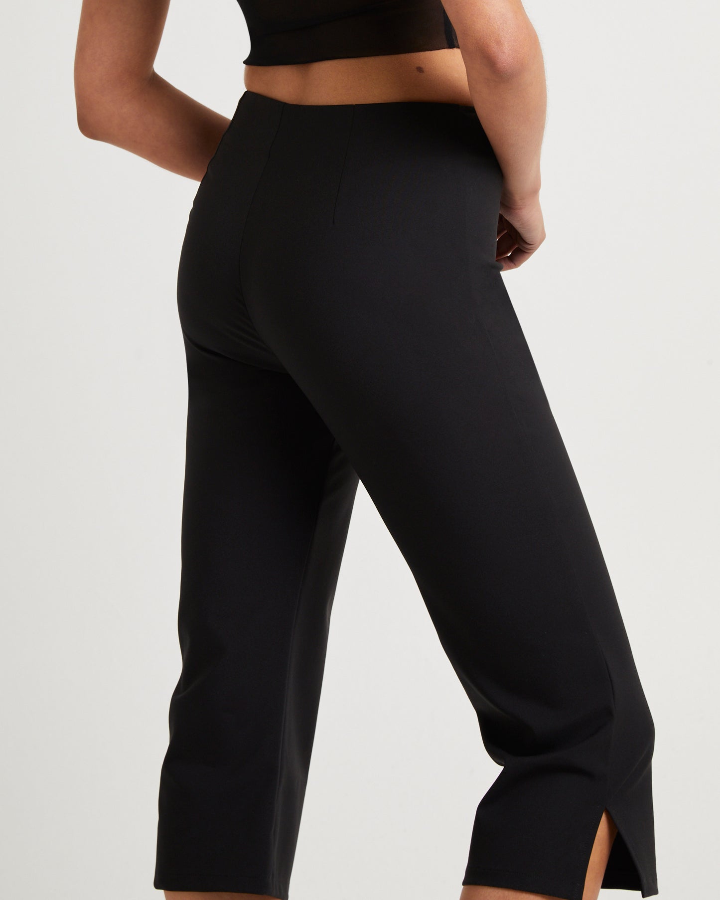 Norah Capri Pants