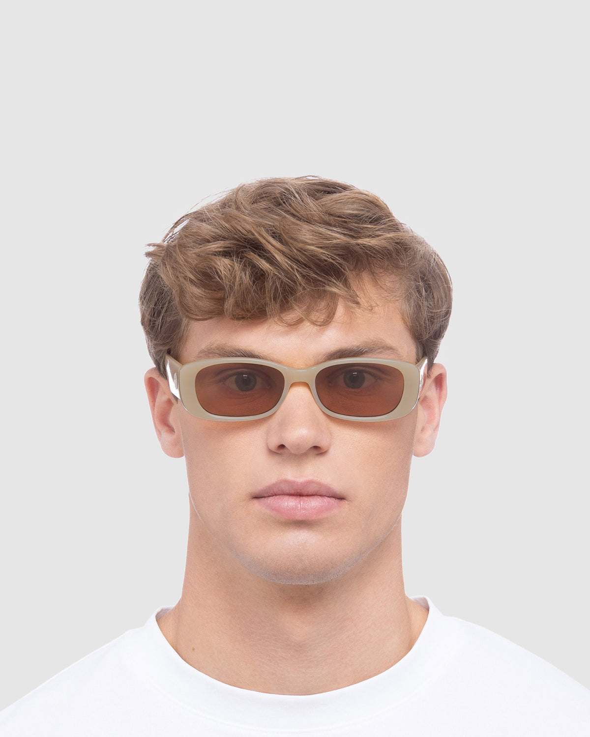 Unreal Sunglasses Latte/Light Brown LATTE/LIGHT BROWN MONO